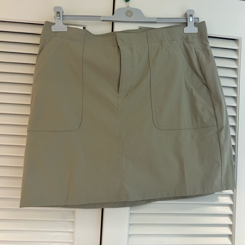 Eddie Bauer Women's Horizon High-Rise Skort.